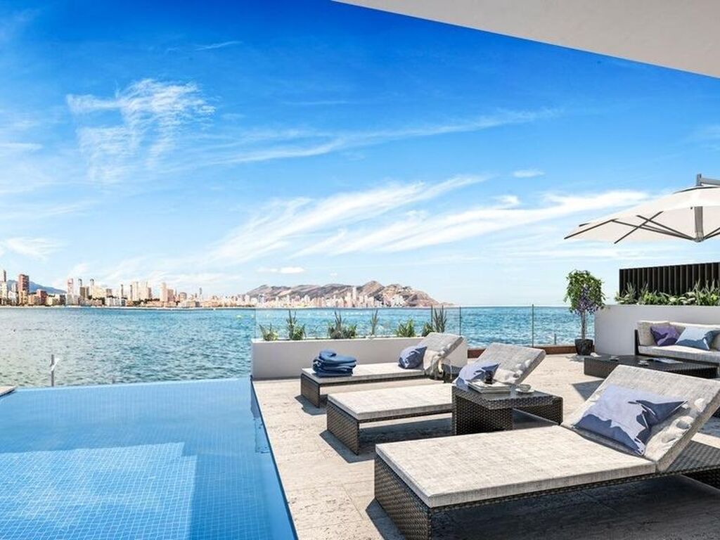 Luxury Apartment for sale in Benidorm, 1 650 000 €, Photo 1