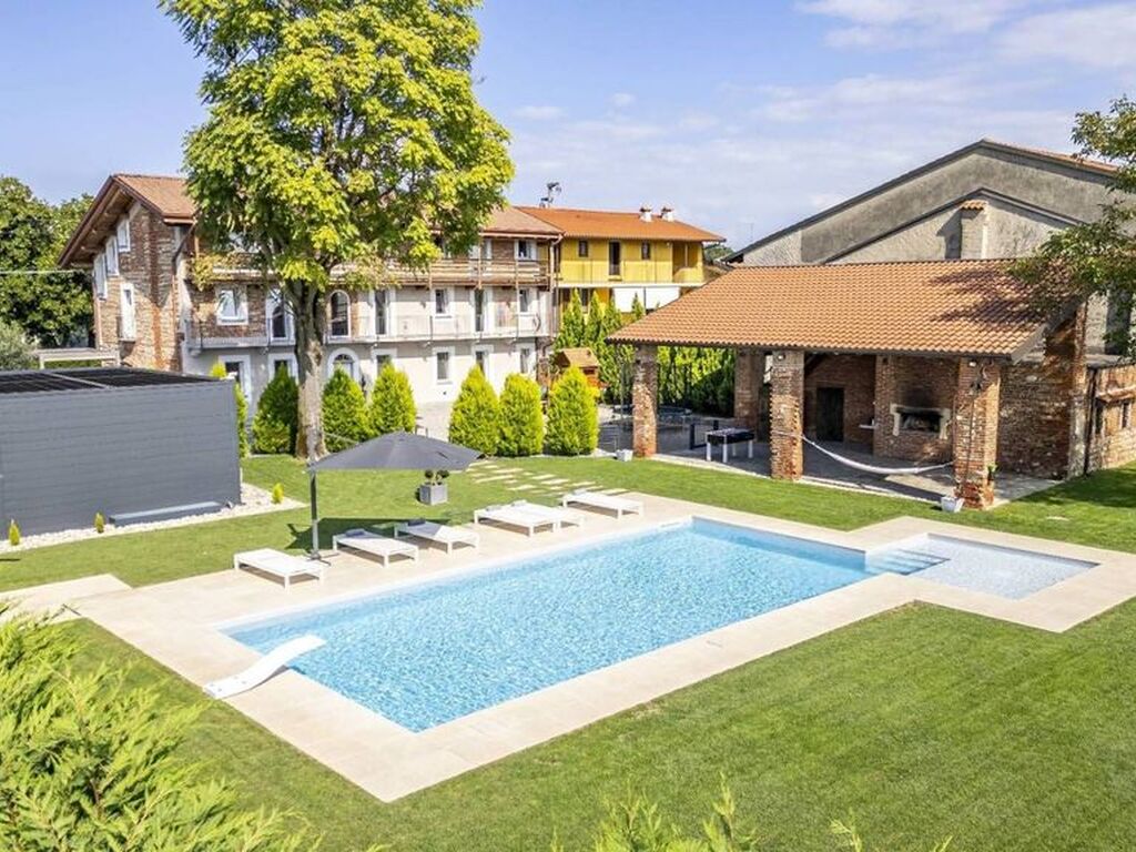 Maison de luxe à vendre à Oleggio, 2 700 000 €, Photo 1