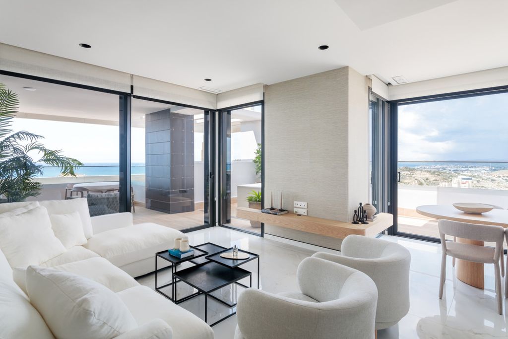 Luxury Apartment for sale in Benidorm, 690 000 €, Photo 3