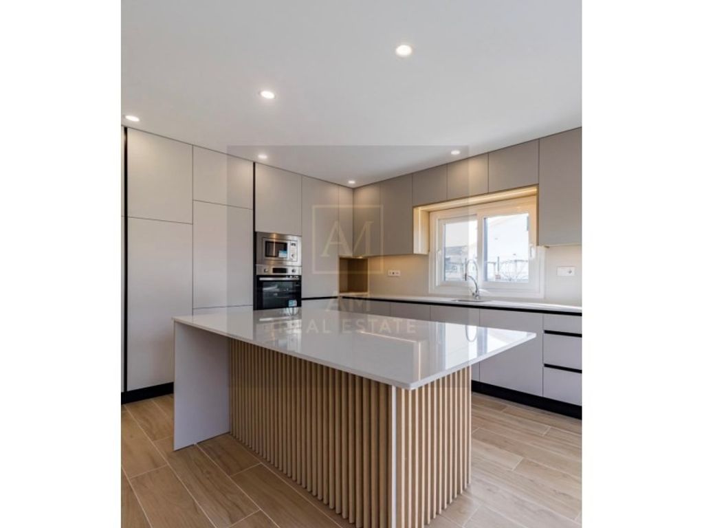 Luxury House for sale in Seixal, 420 000 €, Photo 6