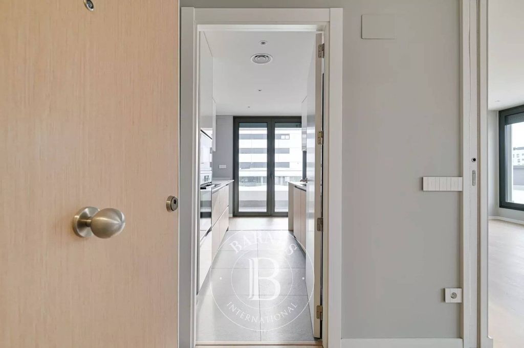 Luxury Apartment for sale in Badalona, 849 000 €, Photo 4