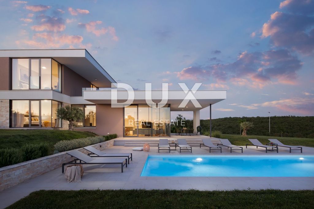 Maison de luxe à vendre à Novigrad, 1 400 000 €, Photo 1