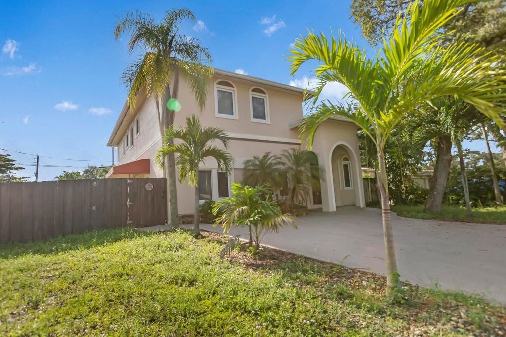 Maison de luxe à vendre à Dania Beach, 841 785 €, Photo 1