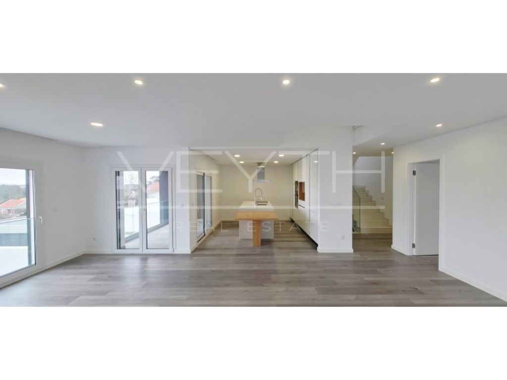 Luxury House for sale in Seixal, 775 000 €, Photo 3
