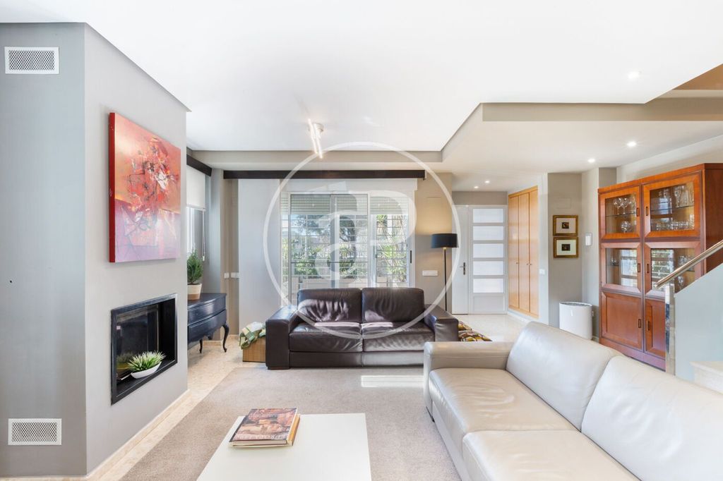 Maison de luxe à vendre à Moncada, 530 000 €, Photo 3