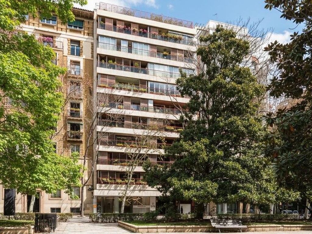 Luxury Apartment for sale in Zaragoza, 720 000 €, Photo 4