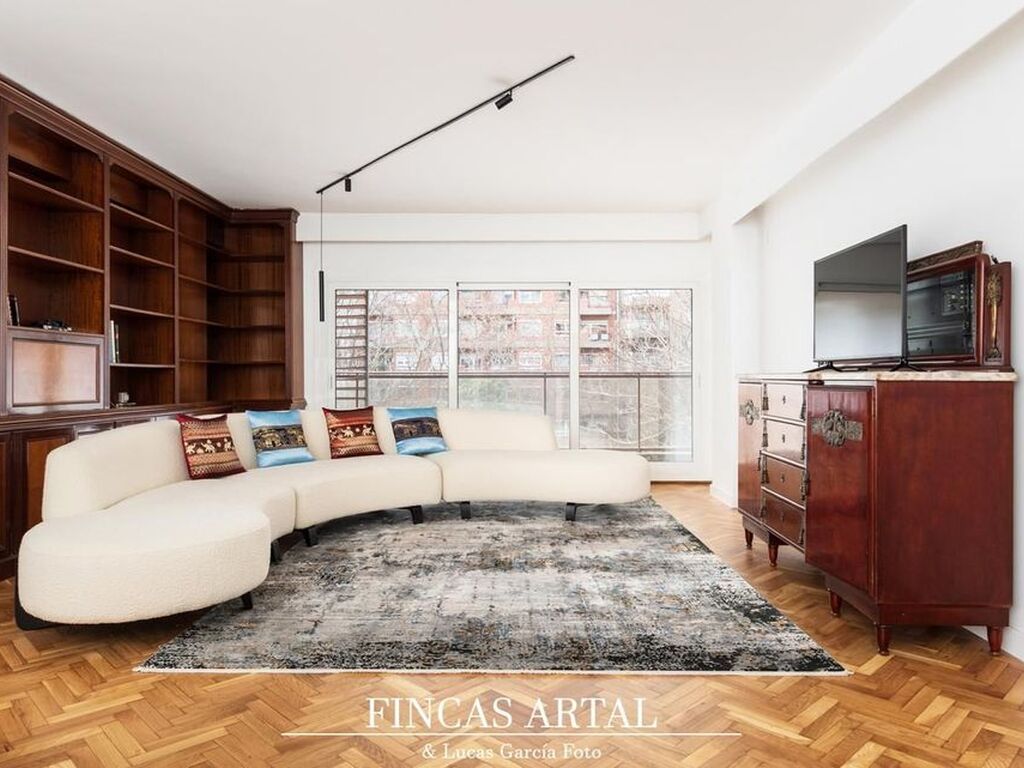 Luxury Apartment for sale in Zaragoza, 720 000 €, Photo 5