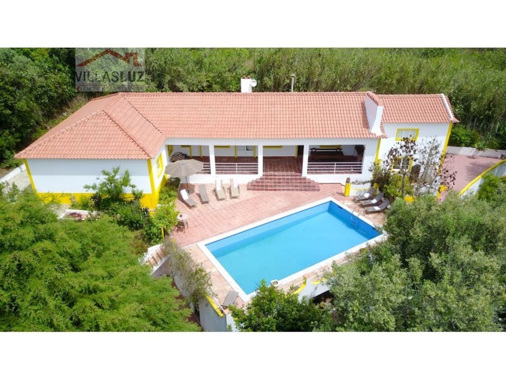 Luxury House for sale in Caldas Da Rainha, 650 000 €, Photo 1