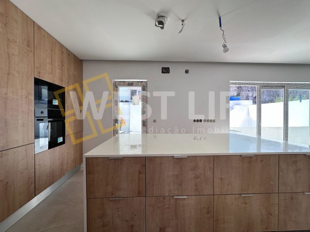 Maison de luxe à vendre à Torres Vedras, 490 000 €, Photo 2