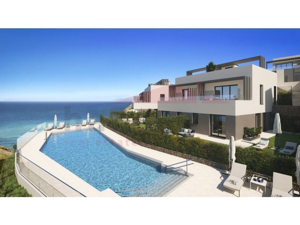 Luxury House for sale in Vélez-Málaga, 435 000 €, Photo 2