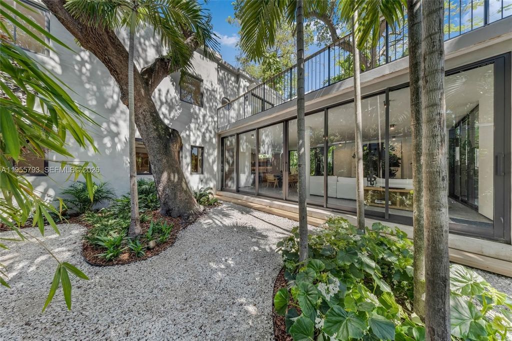 Maison de luxe à vendre à Miami, 3 415 586 €, Photo 1