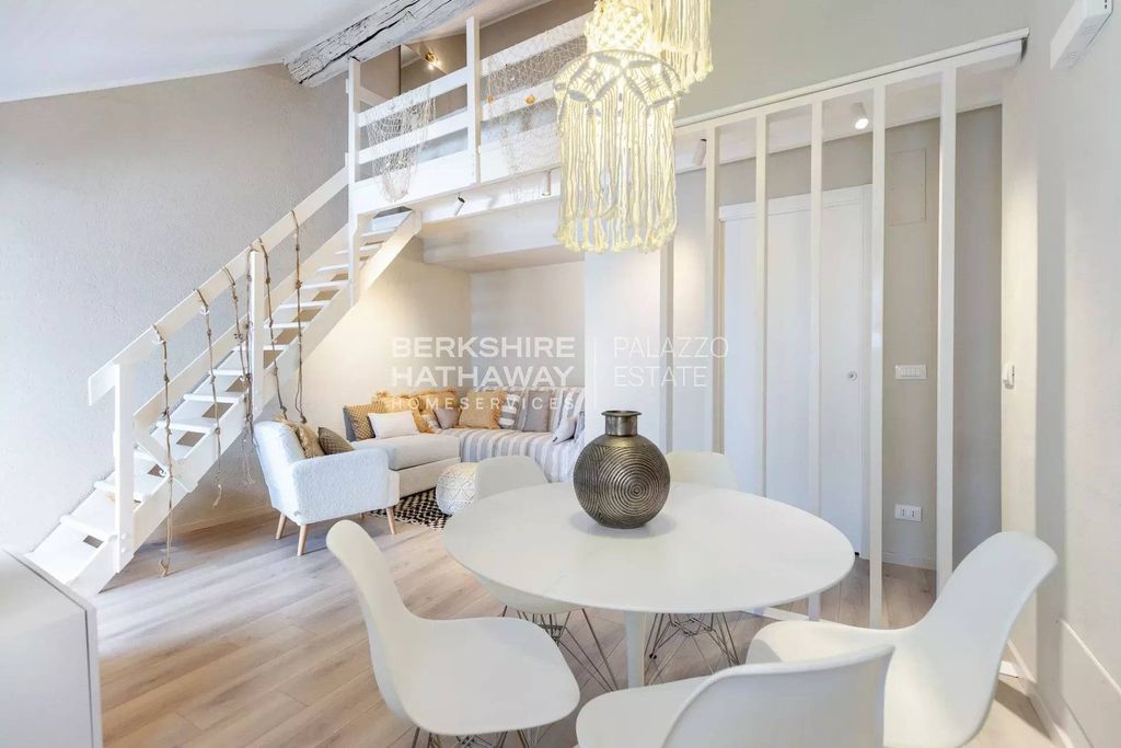Luxury Apartment for sale in Alassio, 590 000 €, Photo 1