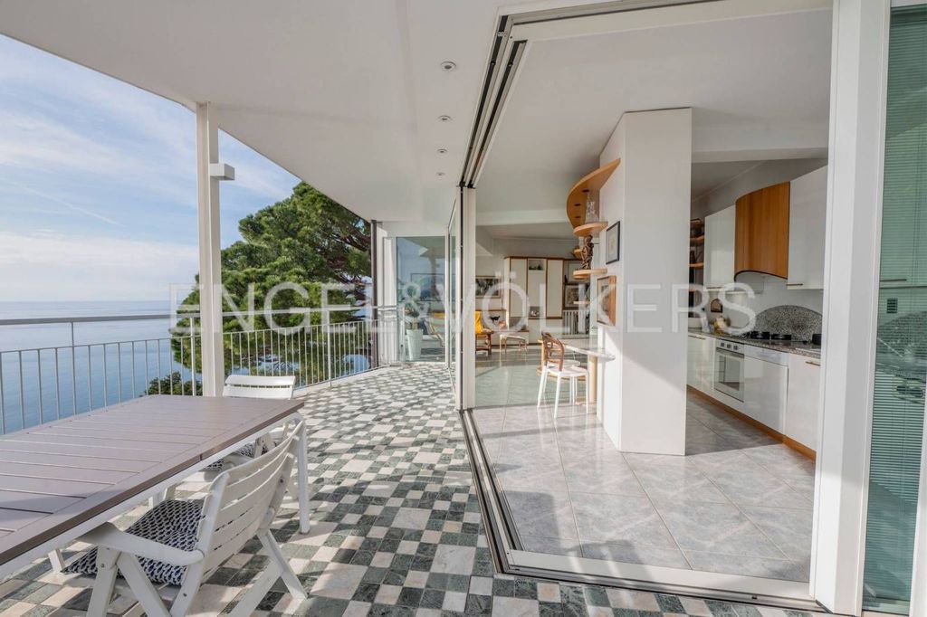 Luxury Apartment for sale in Chiavari, 750 000 €, Photo 1