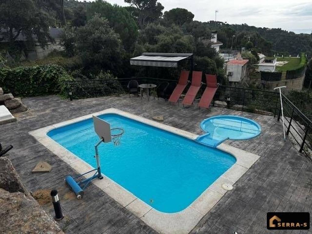 Maison de luxe à vendre à Sant Cebrià de Vallalta, 685 000 €, Photo 1