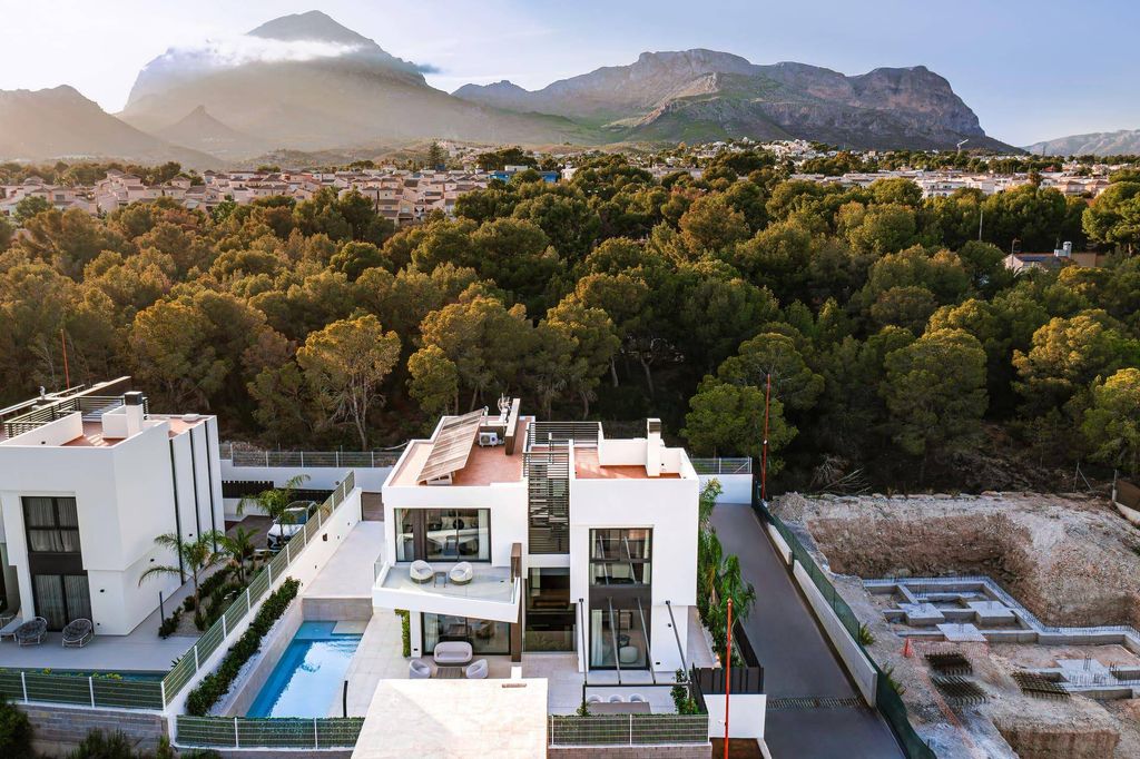 Maison de luxe à vendre à La Nucia, 1 095 000 €, Photo 1