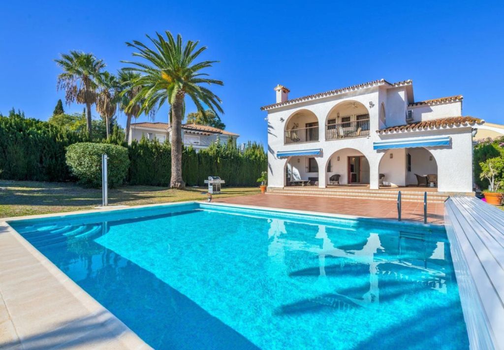 Luxury House for sale in Marbella, 1 399 000 €, Photo 1