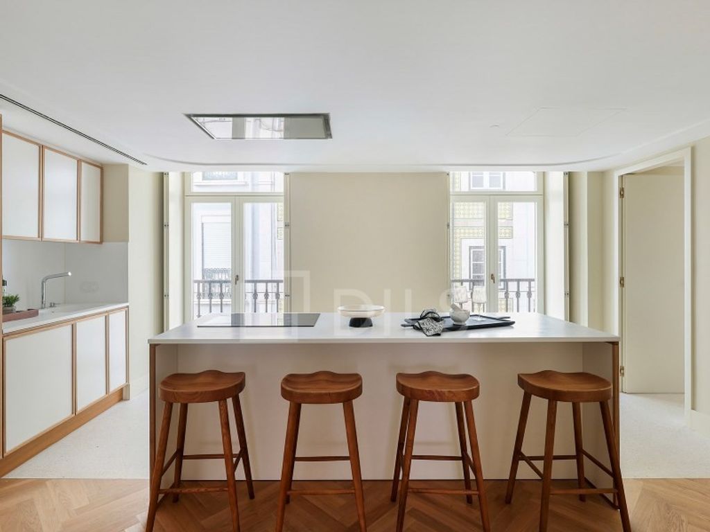 Appartement de luxe à vendre à Lisbon, 1 300 000 €, Photo 2