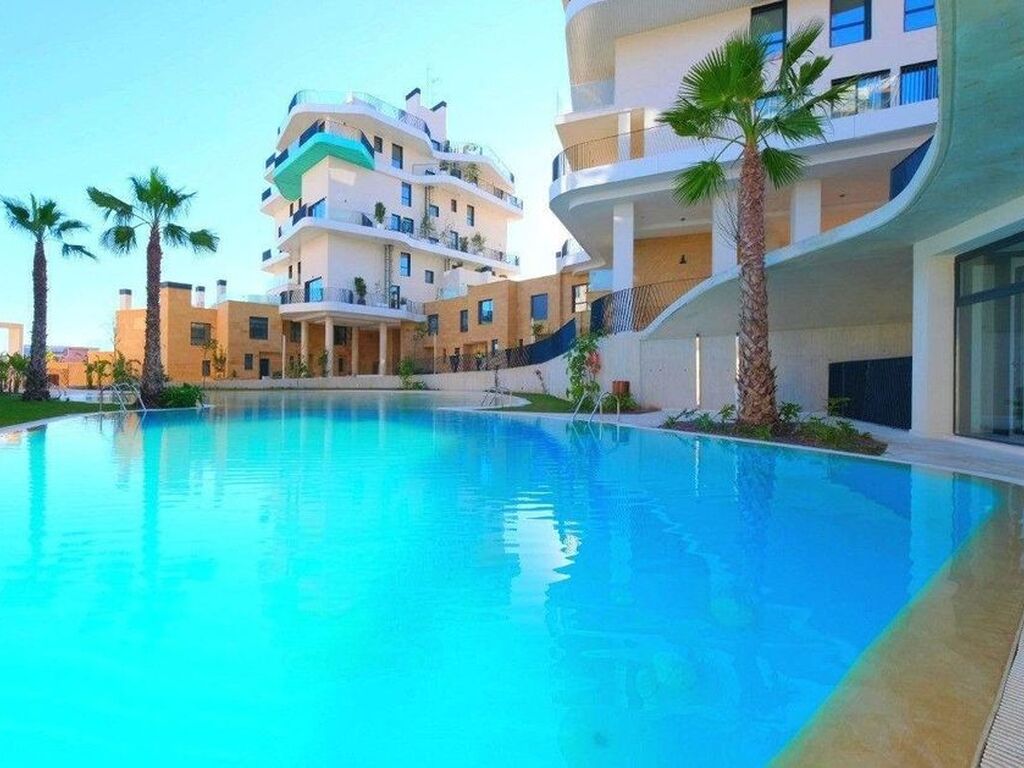Luxury Apartment for sale in Villajoyosa, 670 000 €, Photo 2
