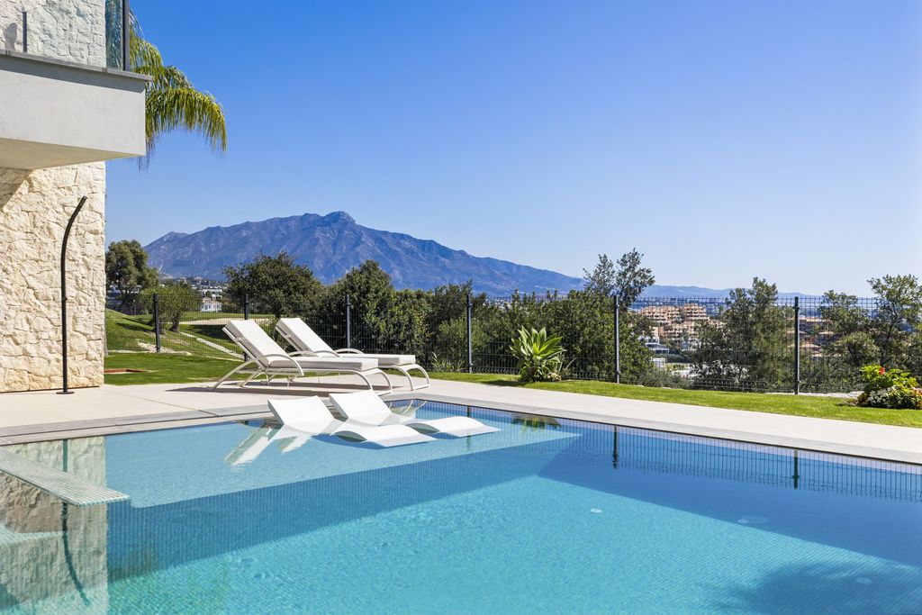 Luxury House for sale in Marbella, 4 950 000 €, Photo 2