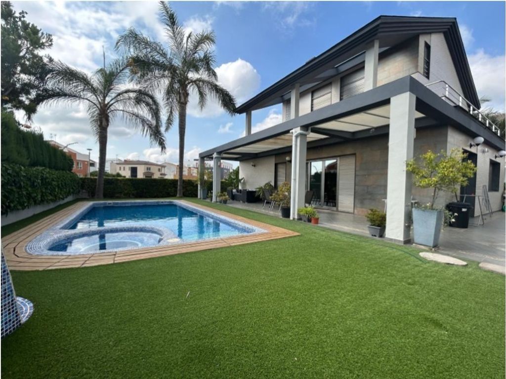 Maison de luxe à vendre à Gandia, 750 000 €, Photo 1