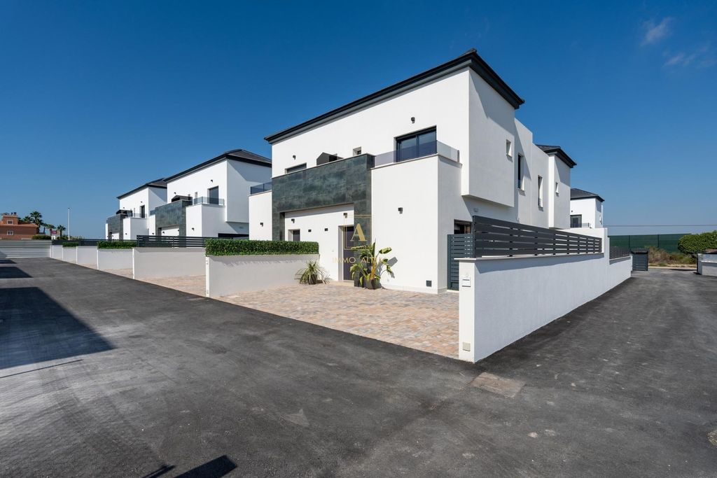 Maison de luxe à vendre à Alicante, 420 000 €, Photo 1