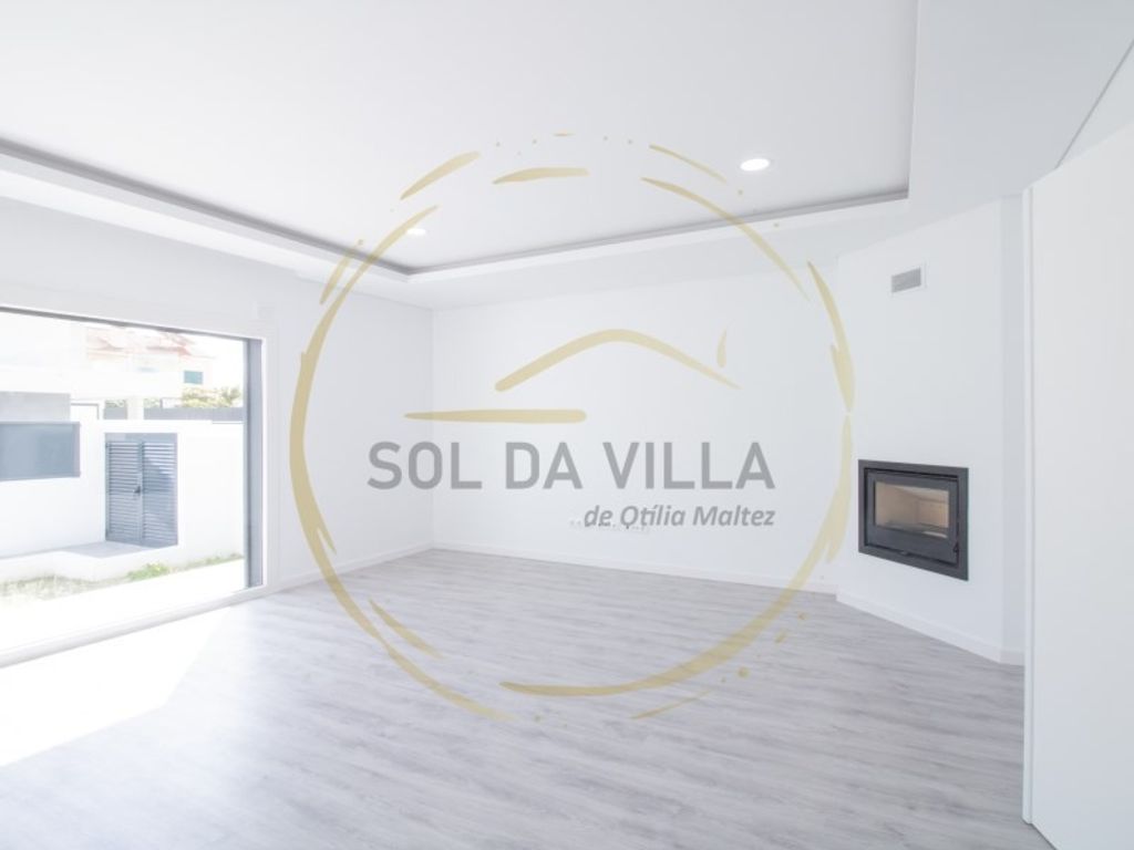 Luxury House for sale in Seixal, 585 000 €, Photo 4