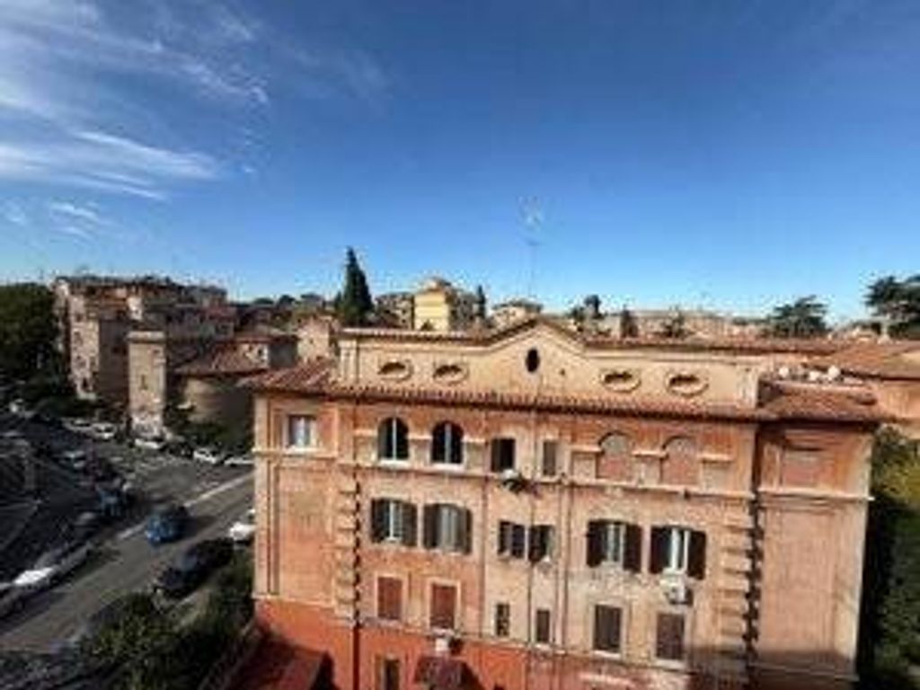 Luxury Apartment for sale in Rome, 990 000 €, Photo 5