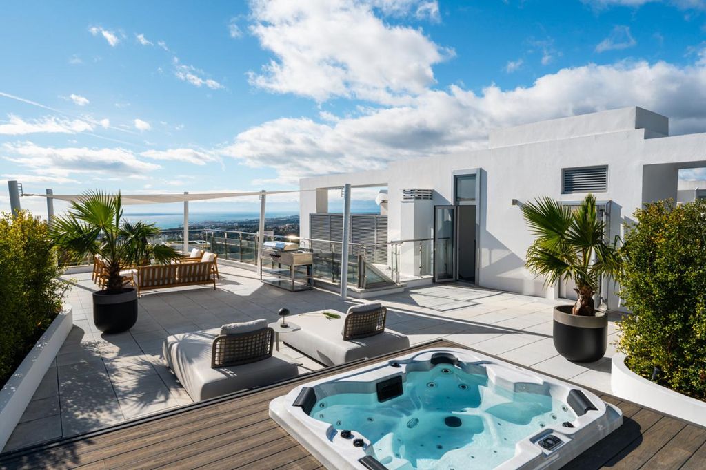 Luxury House for sale in Marbella, 3 950 000 €, Photo 3