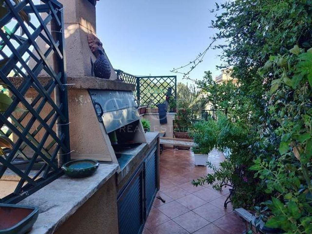 Luxury Apartment for sale in Rome, 930 000 €, Photo 5