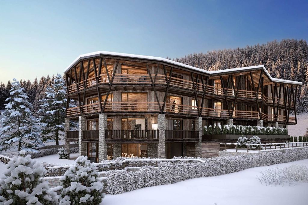 Appartement de luxe à vendre à Pinzolo, 2 700 000 €, Photo 1