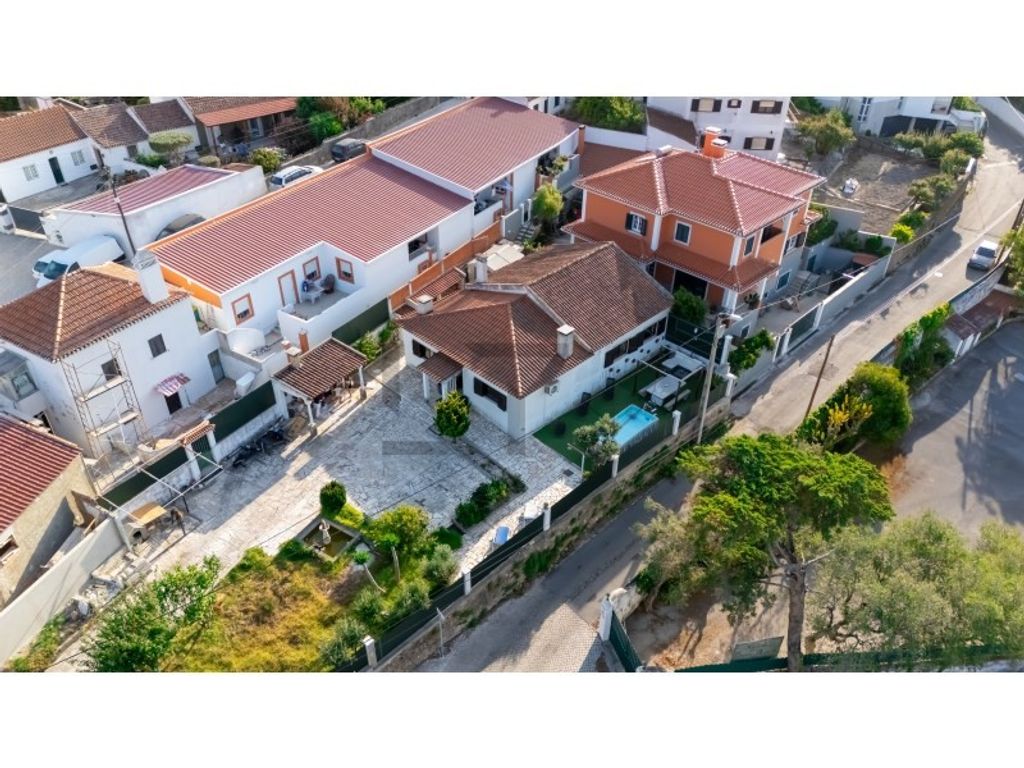 Luxury House for sale in Sintra, 850 000 €, Photo 1