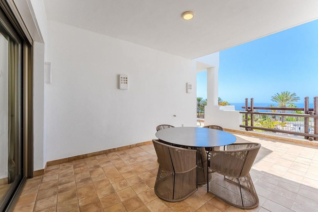 Luxury Apartment for sale in Guía de Isora, 750 000 €, Photo 2