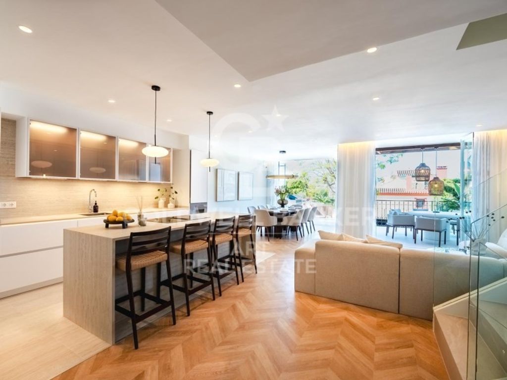 Luxury House for sale in Marbella, 2 495 000 €, Photo 7