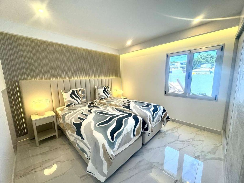 Appartement de luxe à vendre à Puerto Del Carmen, 585 000 €, Photo 2