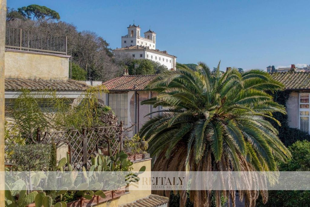 Luxury Apartment for sale in Rome, 1 800 000 €, Photo 3