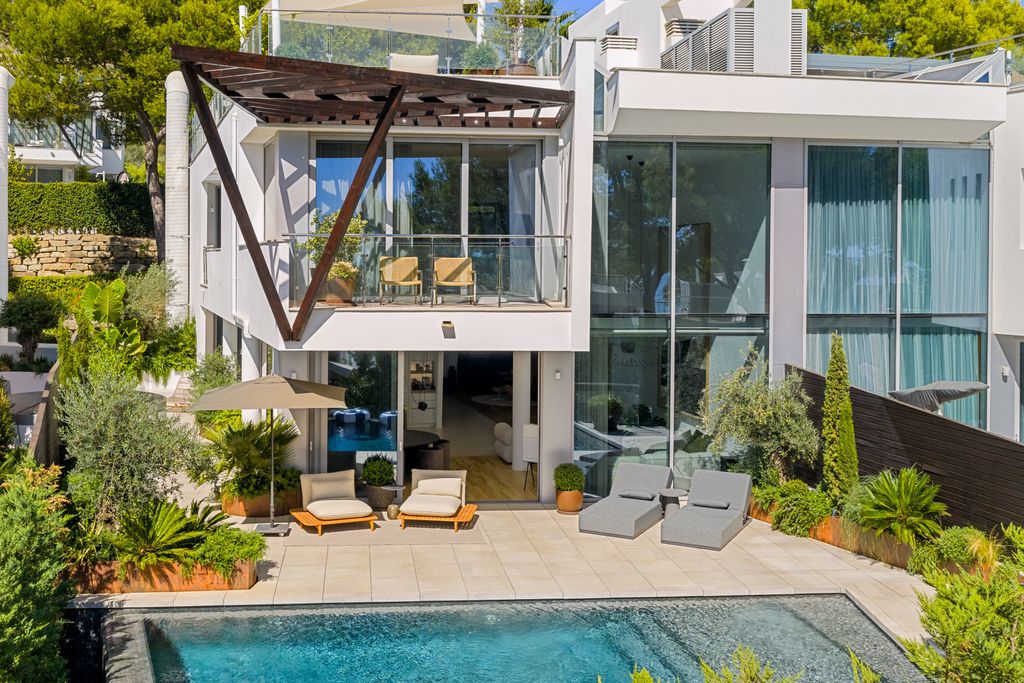 Luxury House for sale in Marbella, 3 850 000 €, Photo 1
