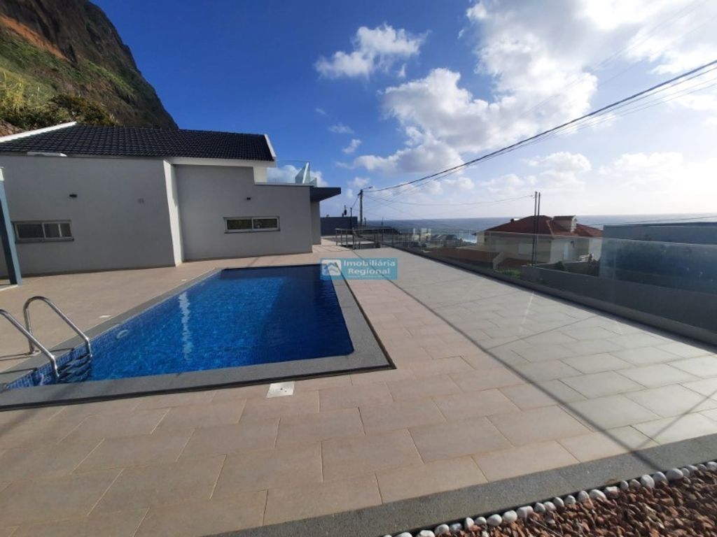 Luxury House for sale in Calheta, 1 150 000 €, Photo 4