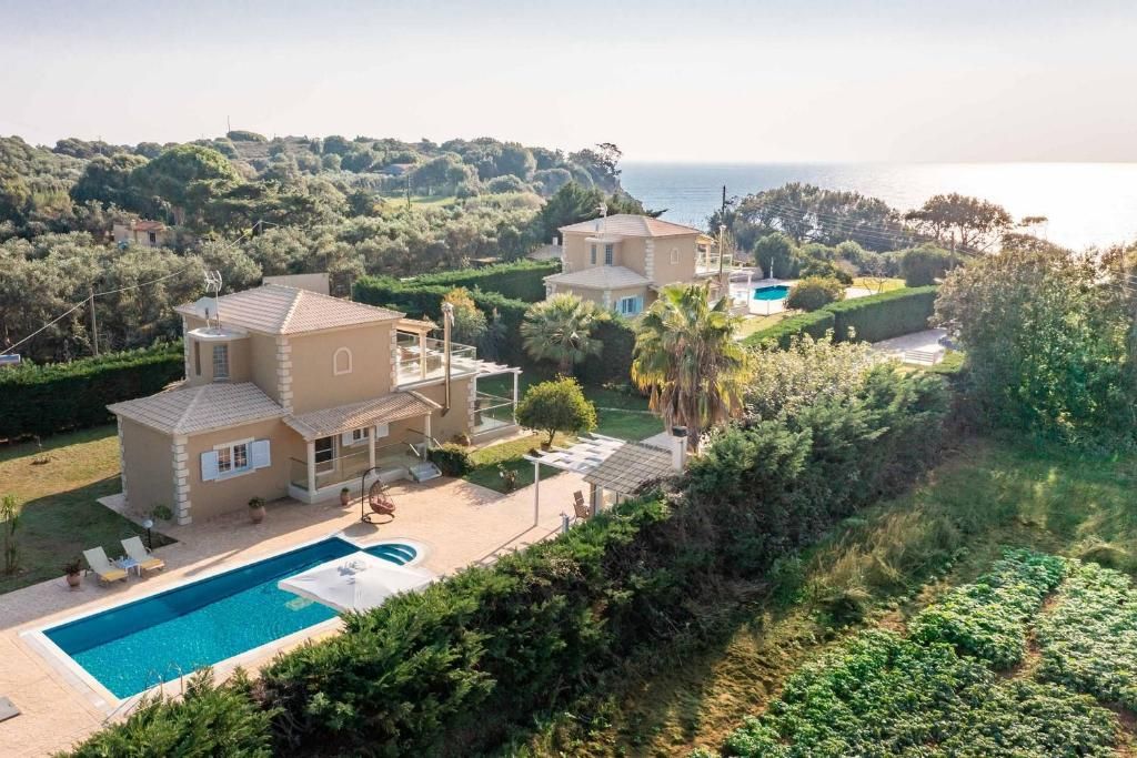Maison de luxe à vendre à Corfu, 1 100 000 €, Photo 1