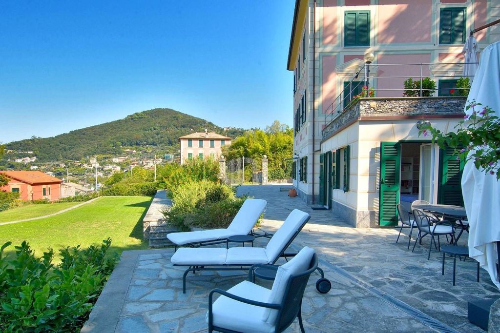 Luxury Apartment for sale in Camogli, 990 000 €, Photo 1