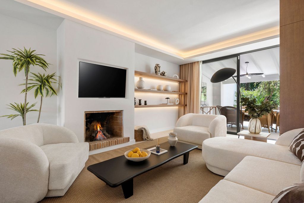 Maison de luxe à vendre à Marbella, 1 850 000 €, Photo 2