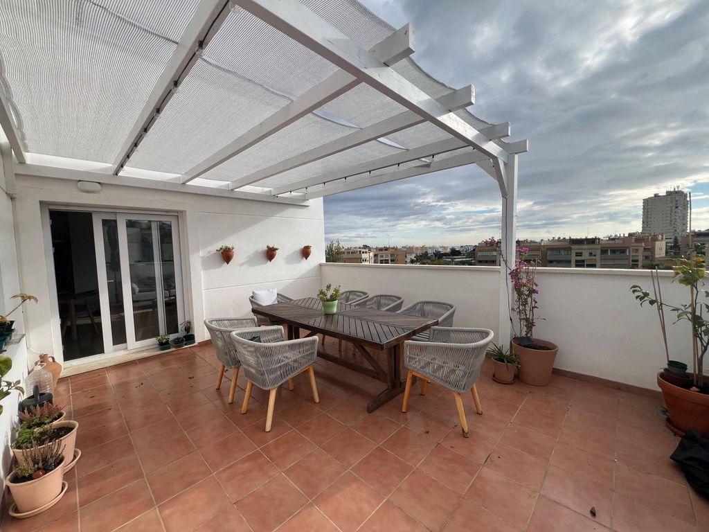 Luxury Apartment for sale in Torremolinos, 749 000 €, Photo 2
