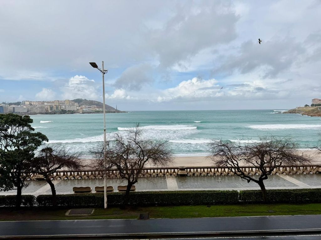 Appartement de luxe à vendre à A Coruña, 870 000 €, Photo 2