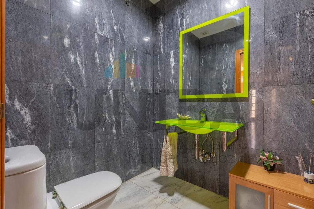 Luxury House for sale in Badajoz, 600 000 €, Photo 5