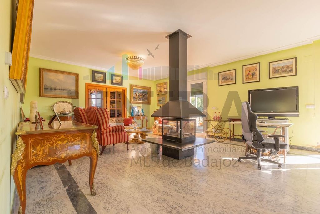 Luxury House for sale in Badajoz, 600 000 €, Photo 6