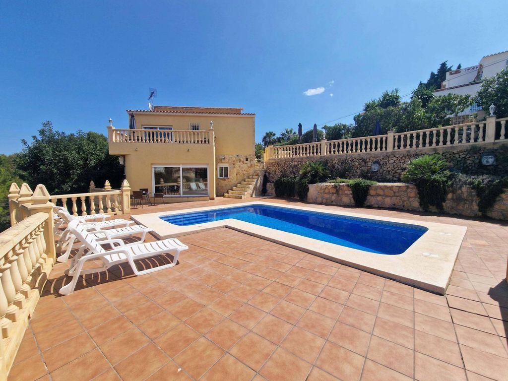 Maison de luxe à vendre à La Nucia, 590 000 €, Photo 1