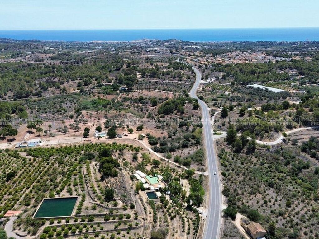 Luxury House for sale in La Nucia, 745 077 €, Photo 1