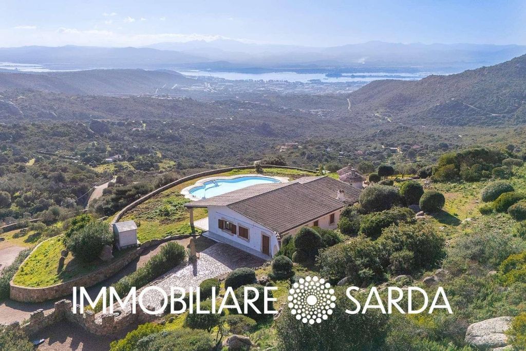 Maison de luxe à vendre à Olbia, 2 200 000 €, Photo 1
