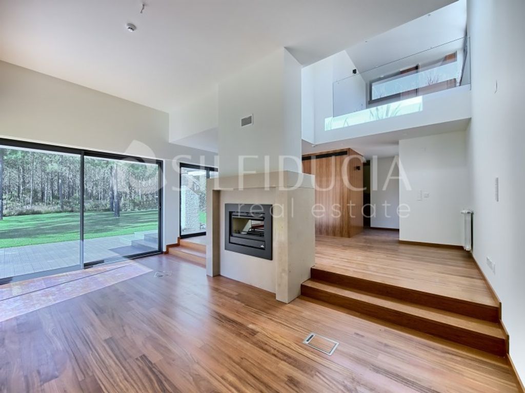 Luxury House for sale in Seixal, 1 400 000 €, Photo 1