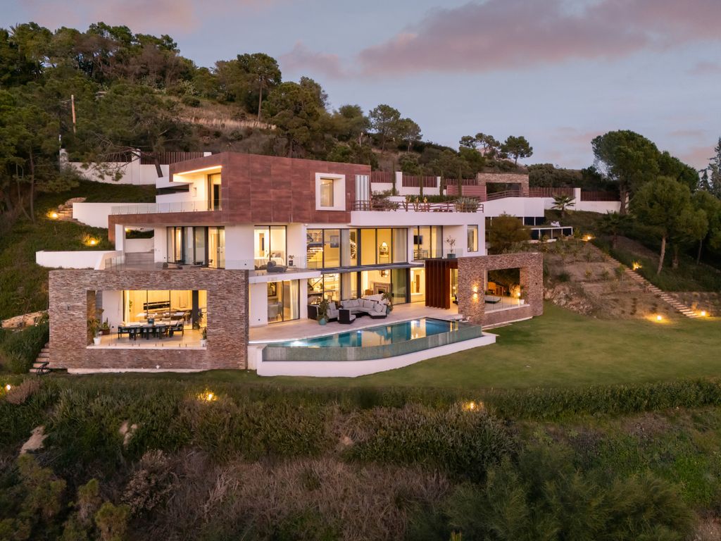 Luxury House for sale in Marbella, 8 995 000 €, Photo 1