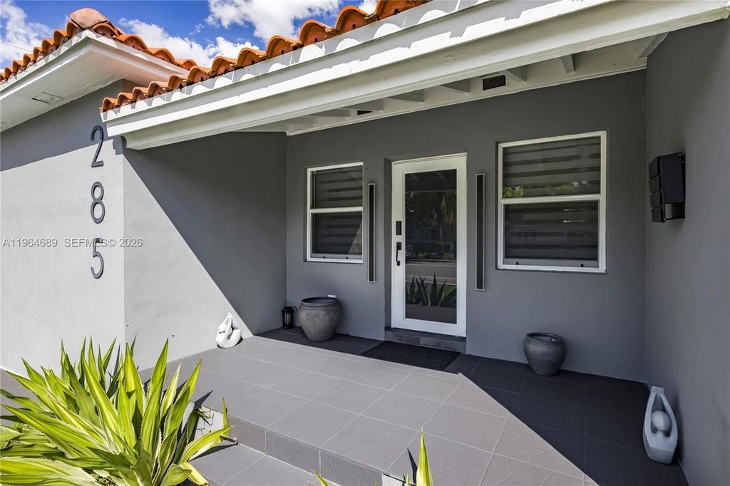 Luxury House for sale in Miami, 841 710 €, Photo 3